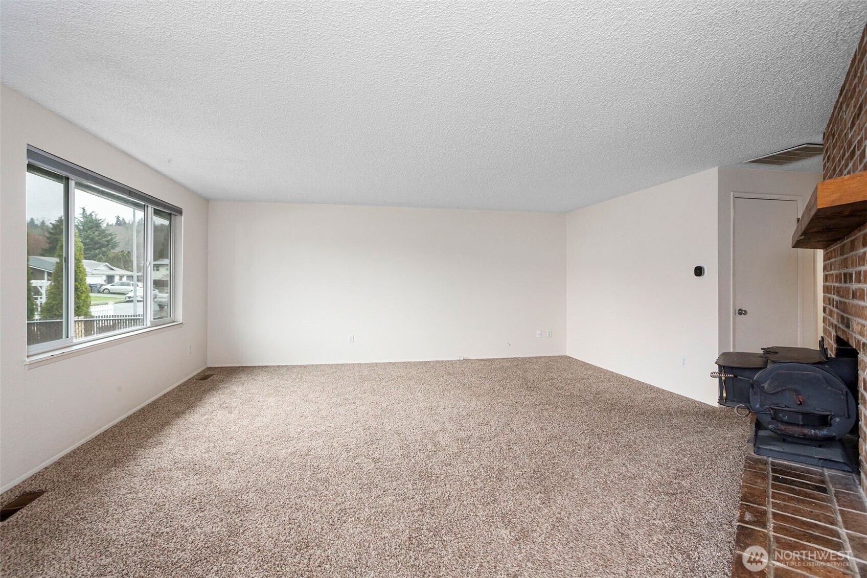 1706 19th Drive Property Photo 5