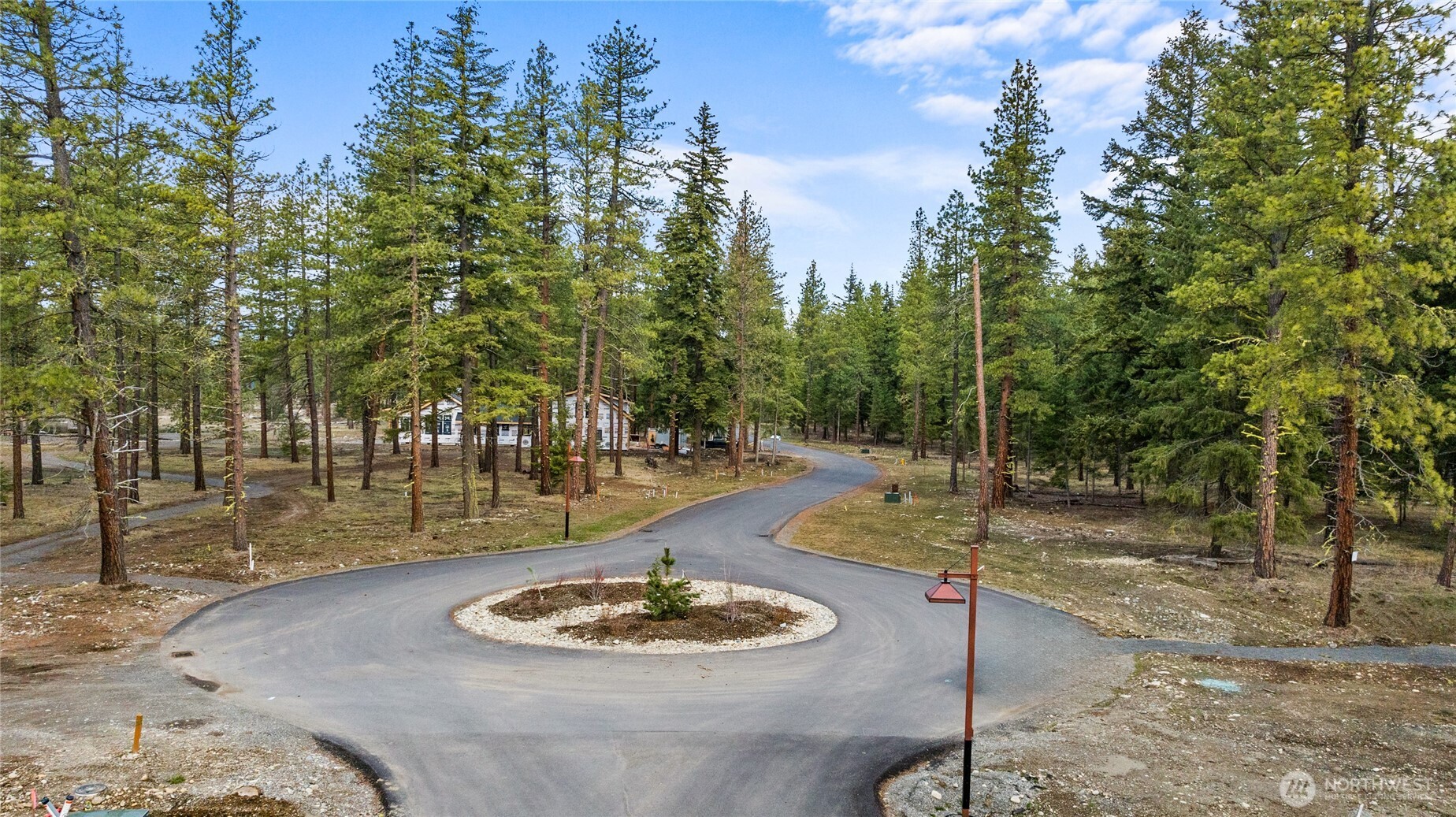 87 Wanawish Loop Property Photo 2