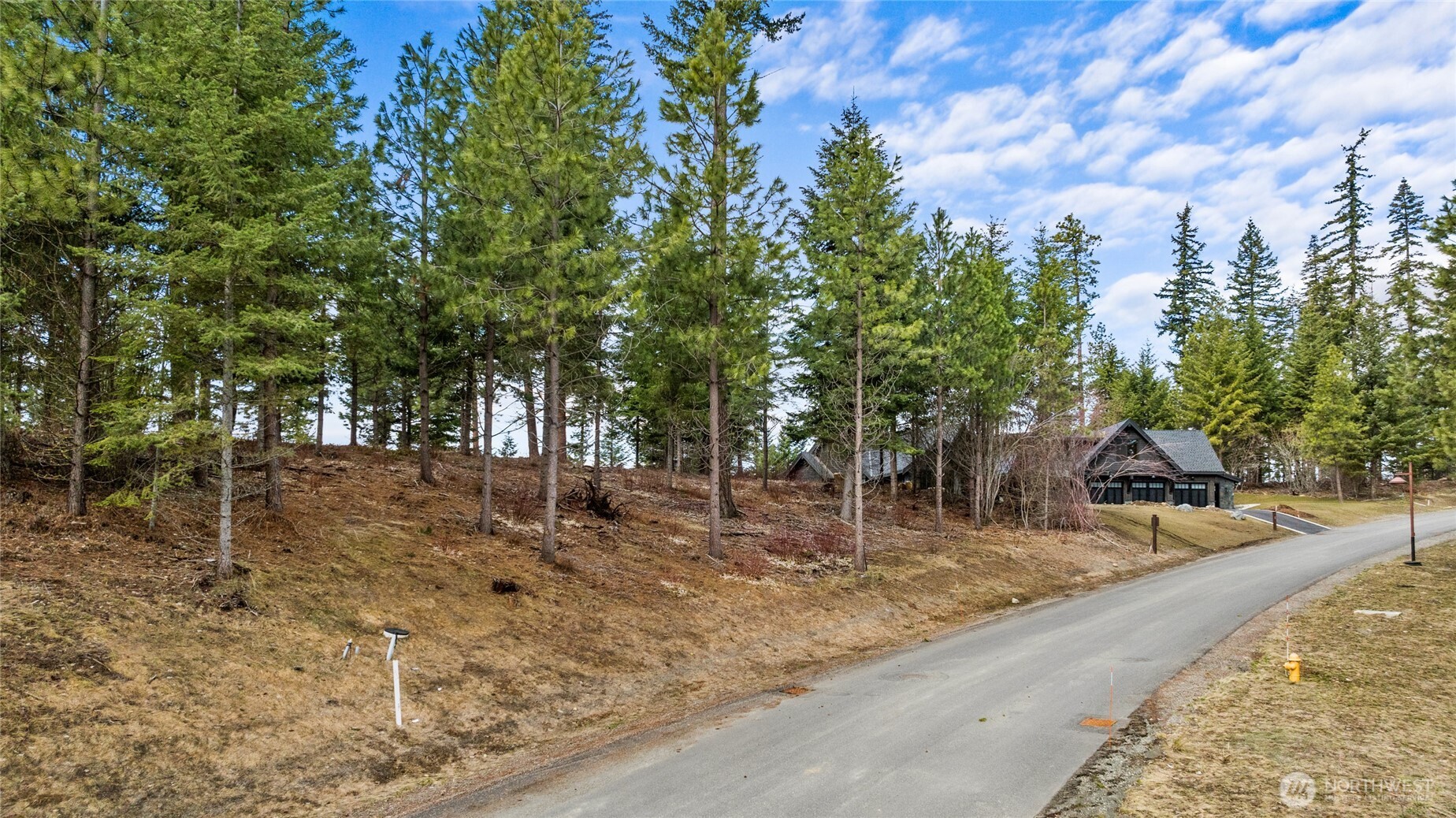 6 Red Sky Way Property Photo 2