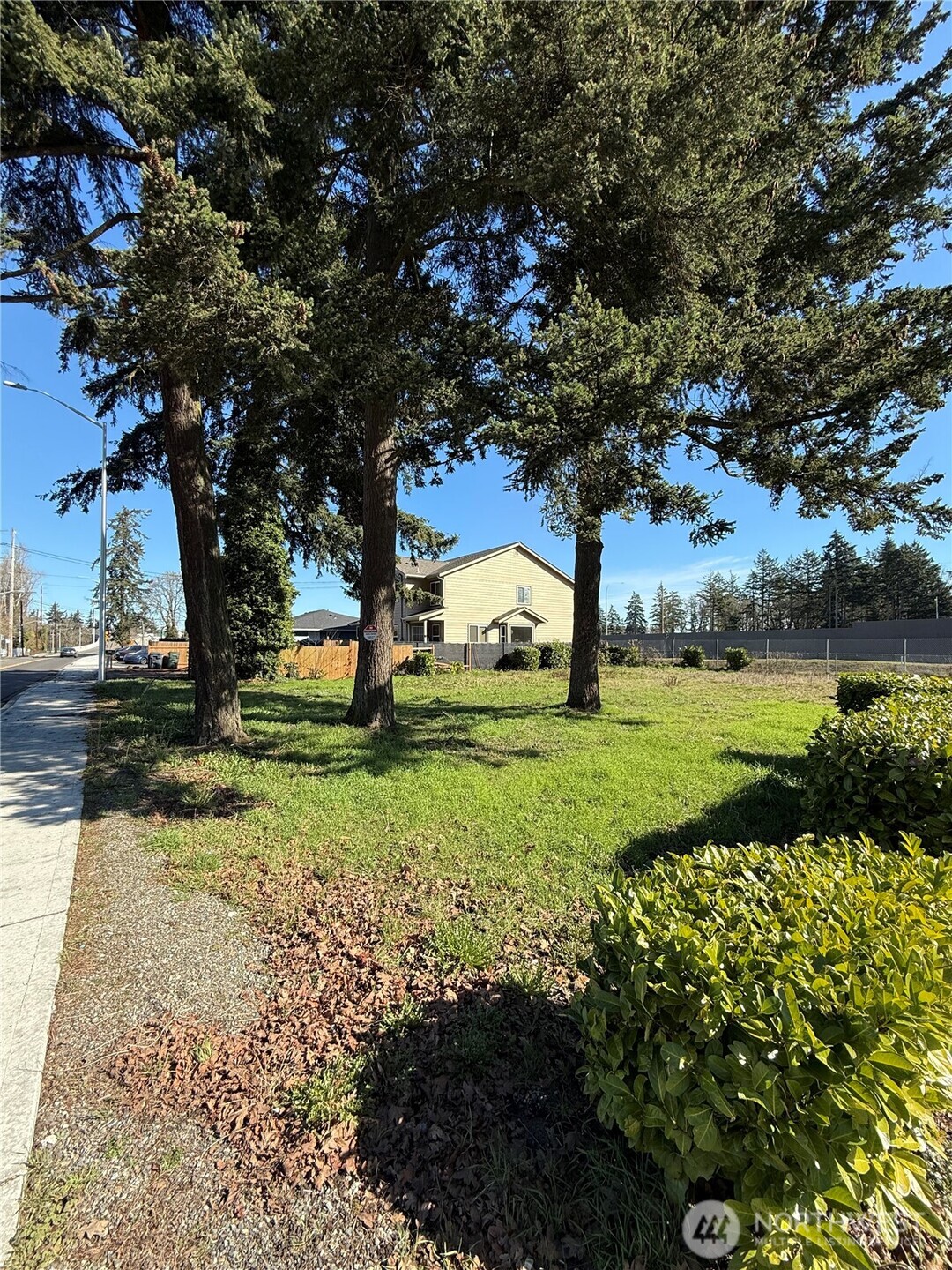 14433 Union Avenue Property Photo 3