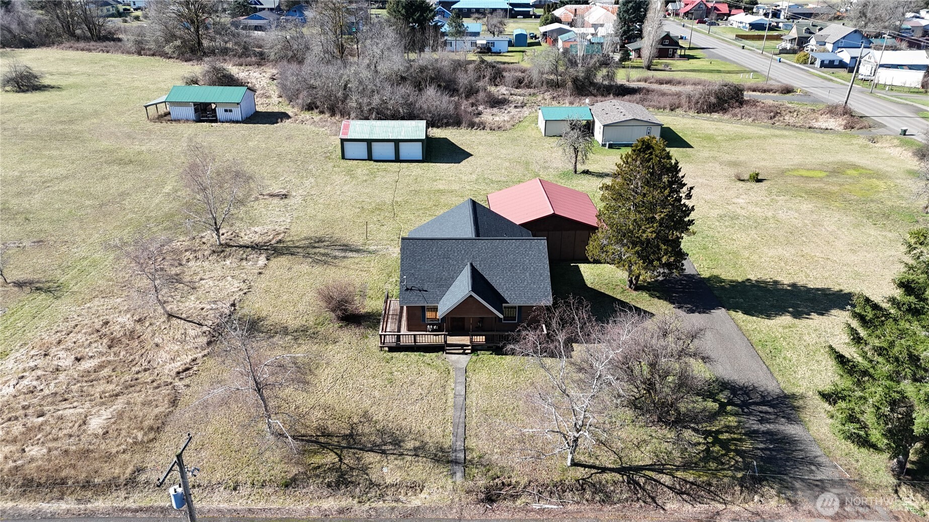 106 Alder Street Property Photo 3