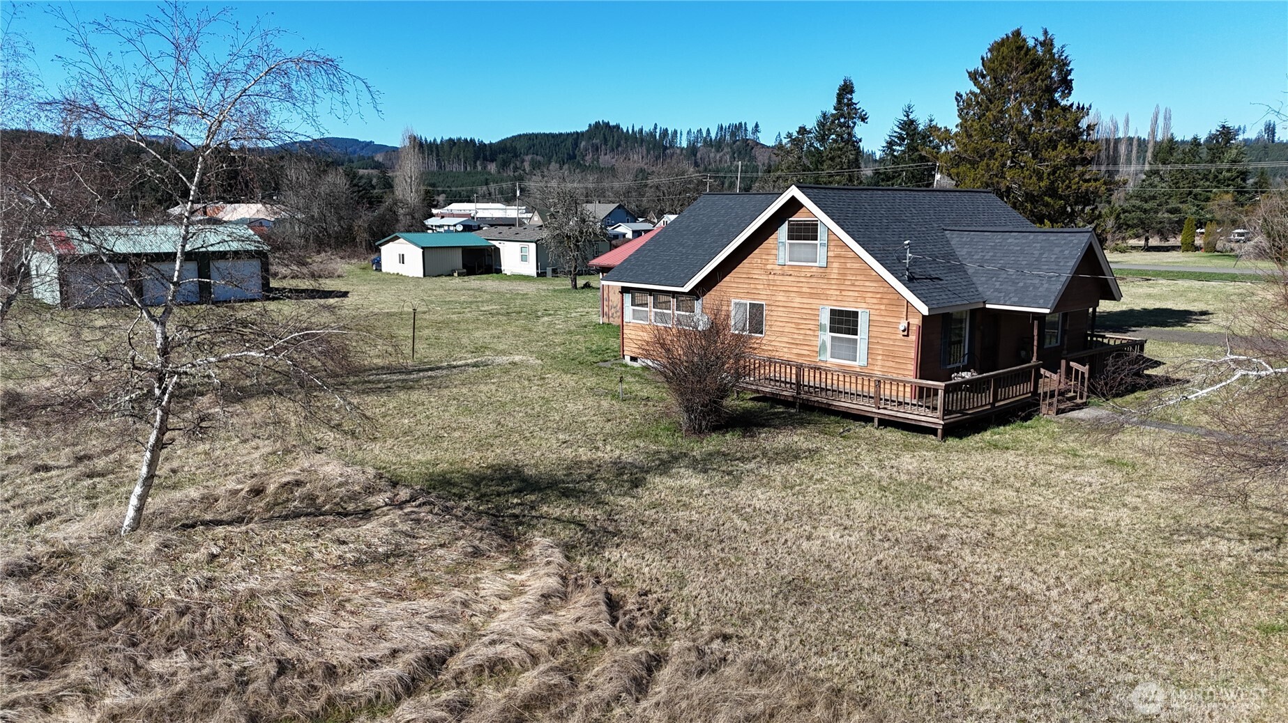 106 Alder Street Property Photo 4