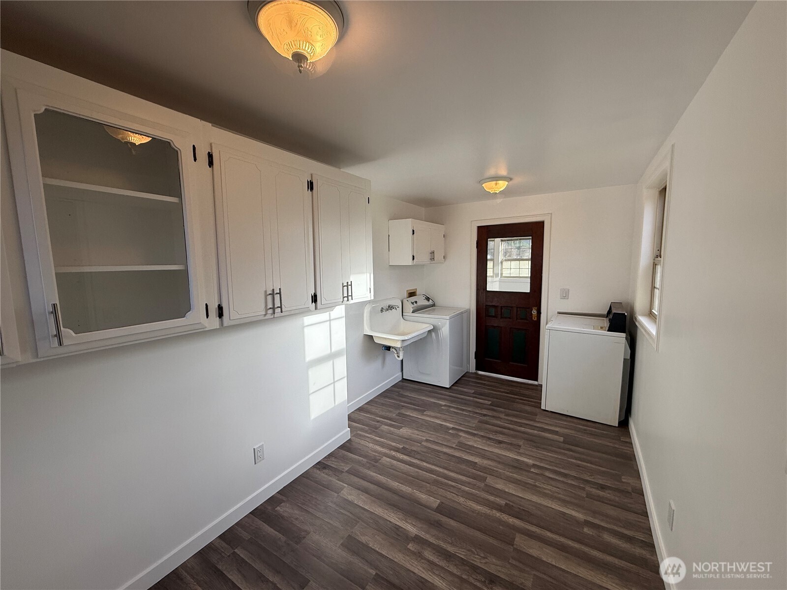 106 Alder Street Property Photo 16