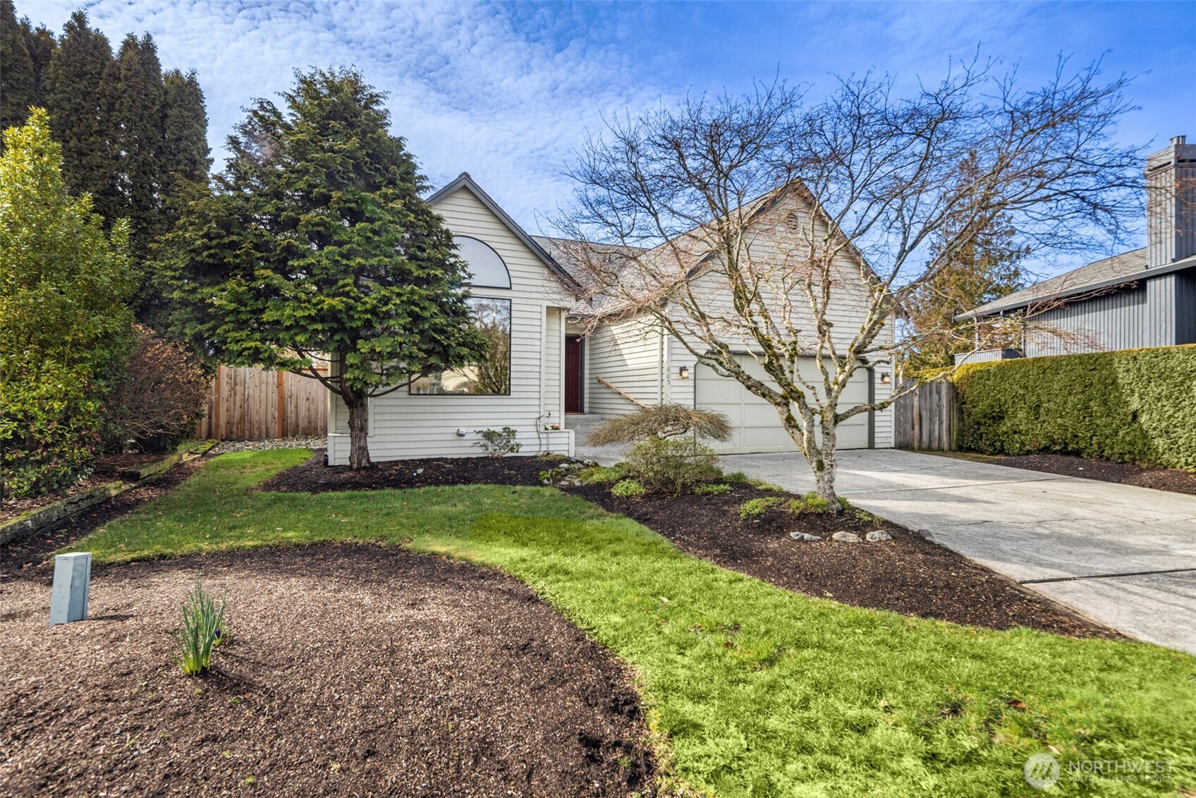 605 Washington Court Property Photo