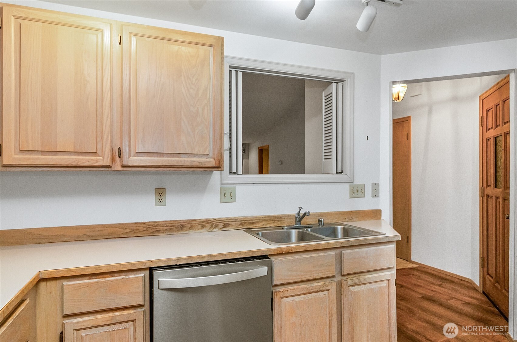 1310 Boise Street Property Photo 10