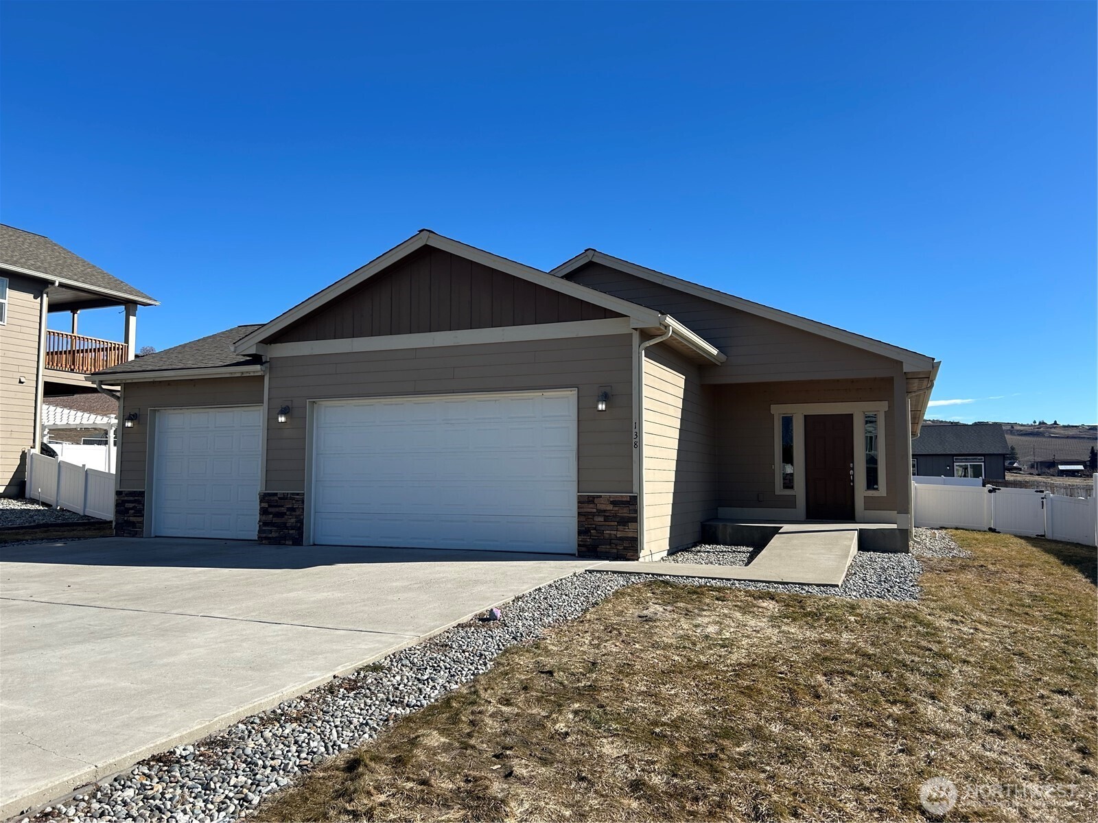 138 Summer Breeze Road Property Photo