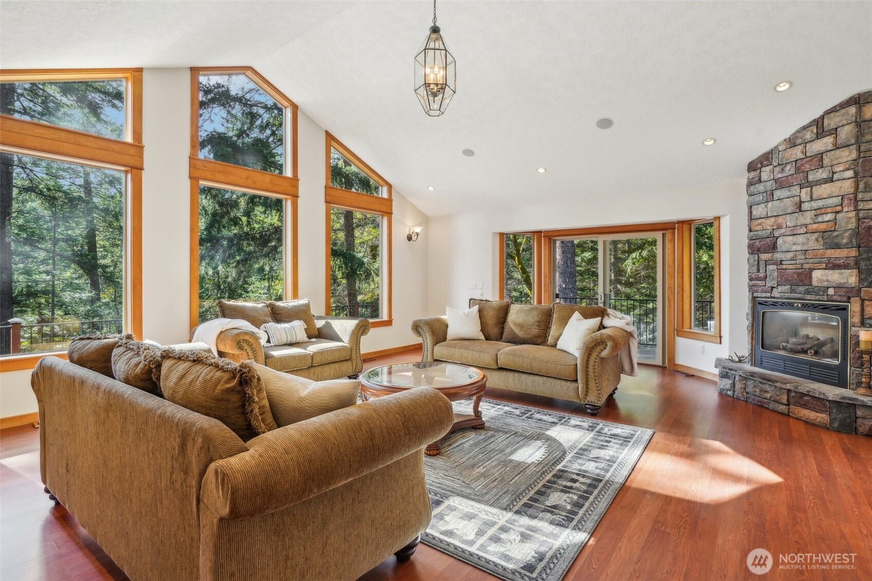 232 Upper Lakeview Road Property Photo 8