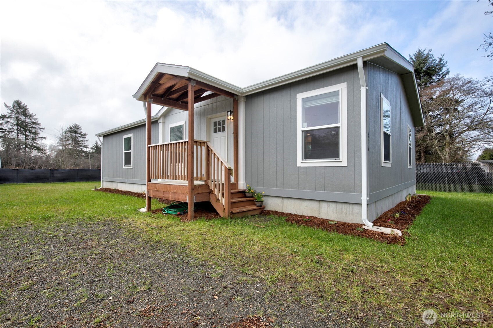 816 S Rain Street Property Photo