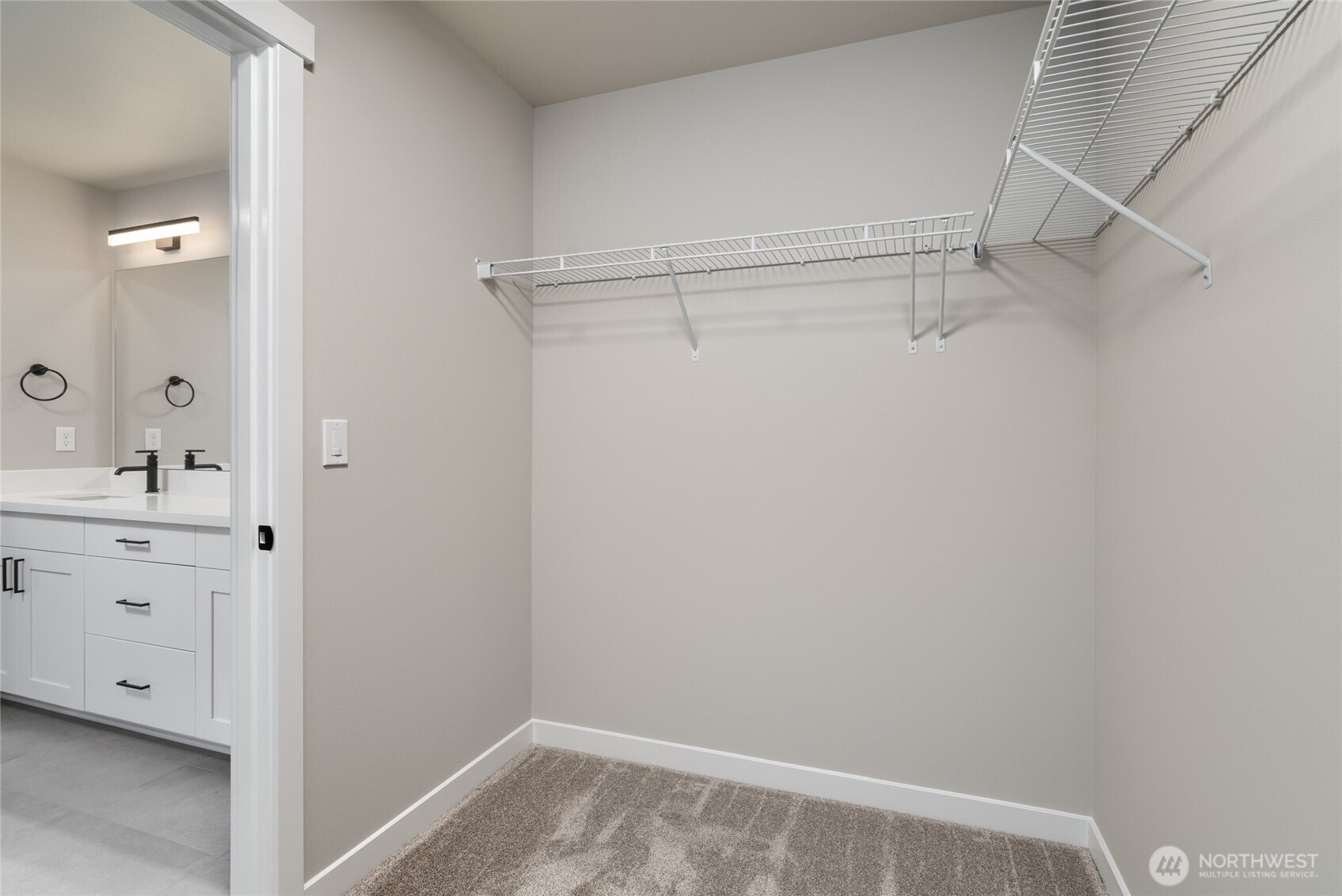 2401 Sw Ridgeway Drive Property Photo 9