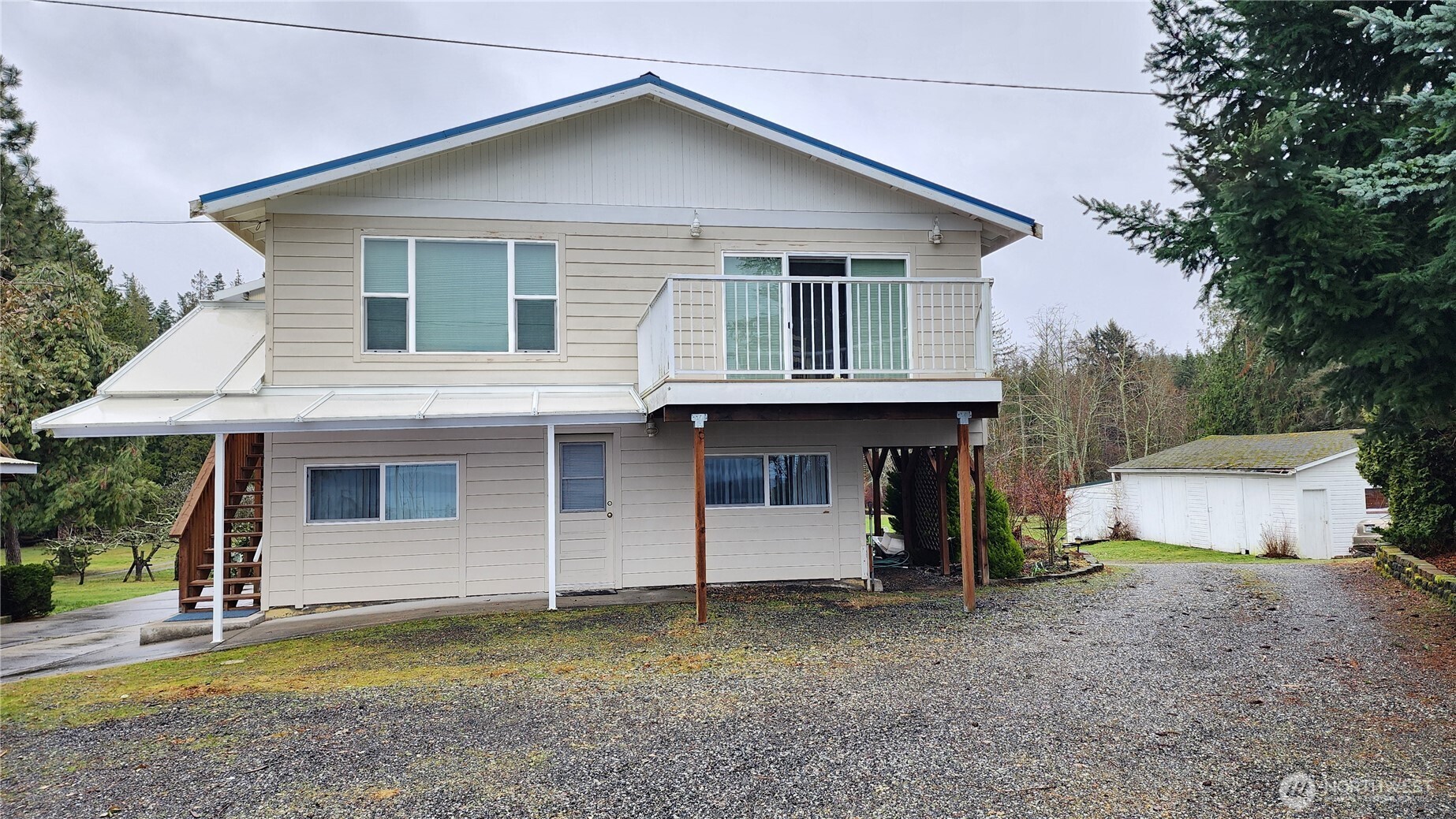17812 Marine Drive B Property Photo
