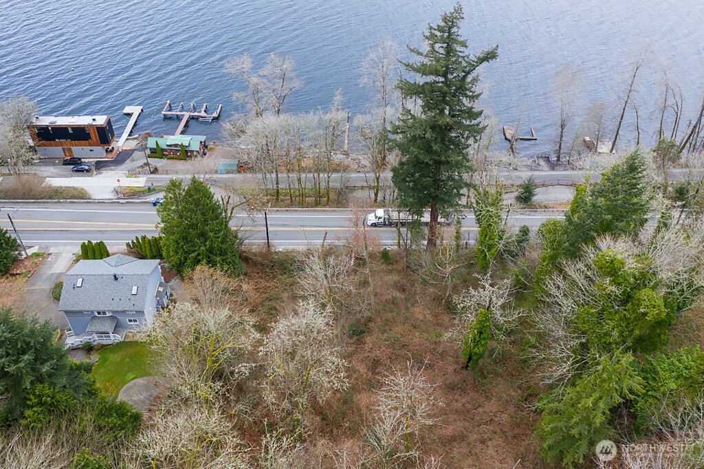 22 Xx E Lake Sammamish Parkway Property Photo 5