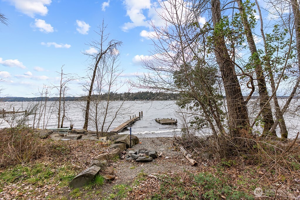 22 Xx E Lake Sammamish Parkway Property Photo 7