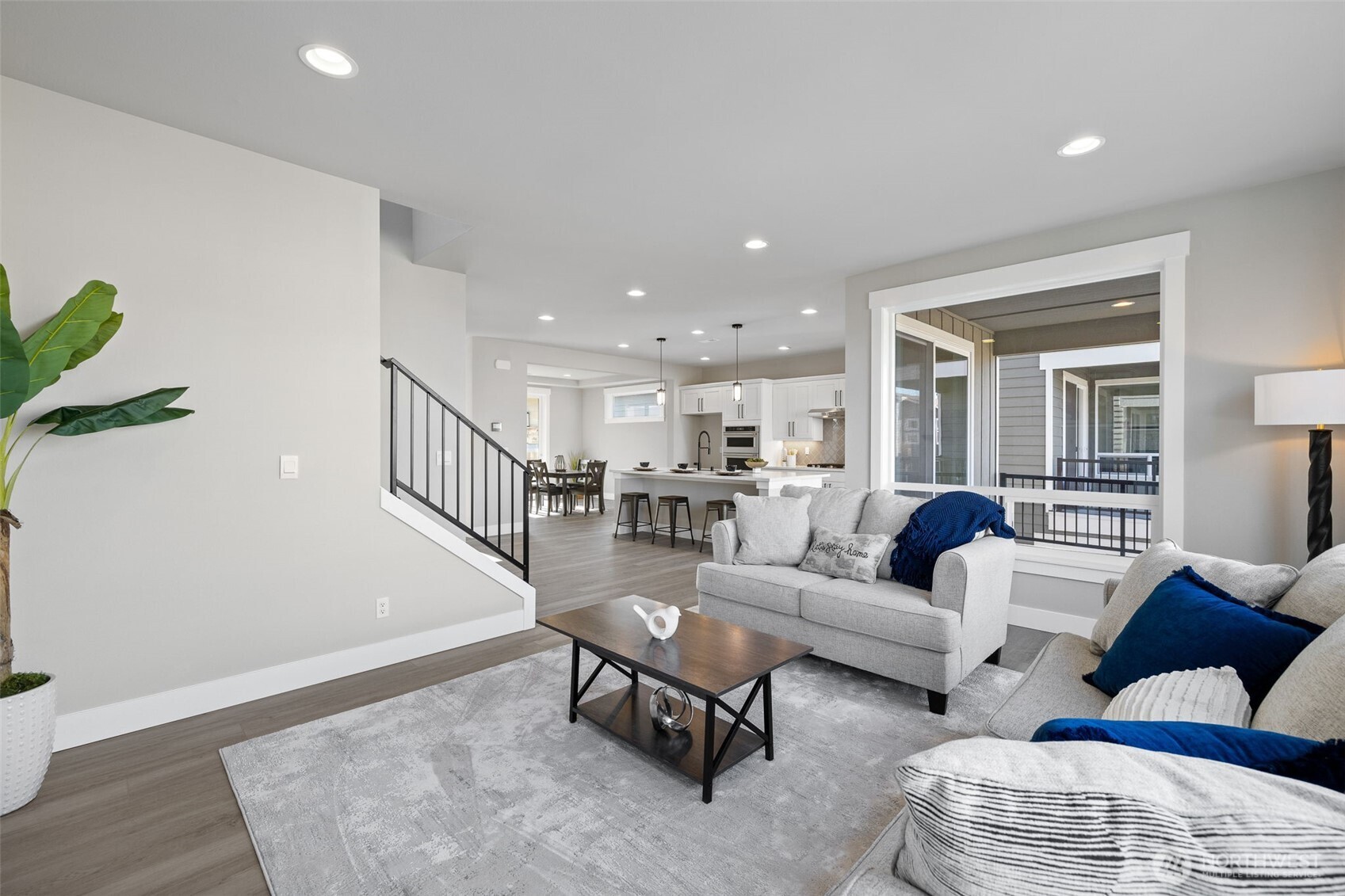 1022 168th Street Property Photo 9