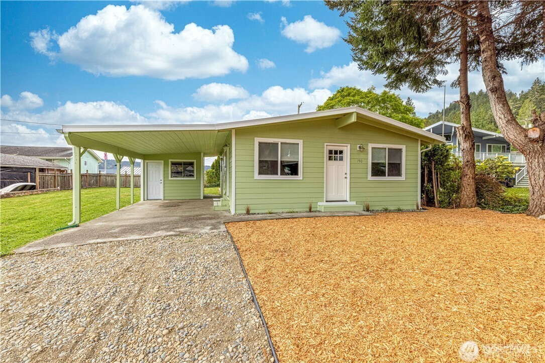 190 N Ayock Beach Drive Property Photo