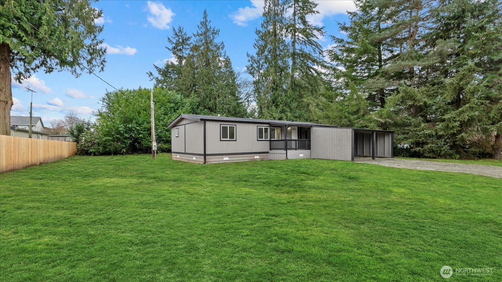 2641 24th Avenue Property Photo 1