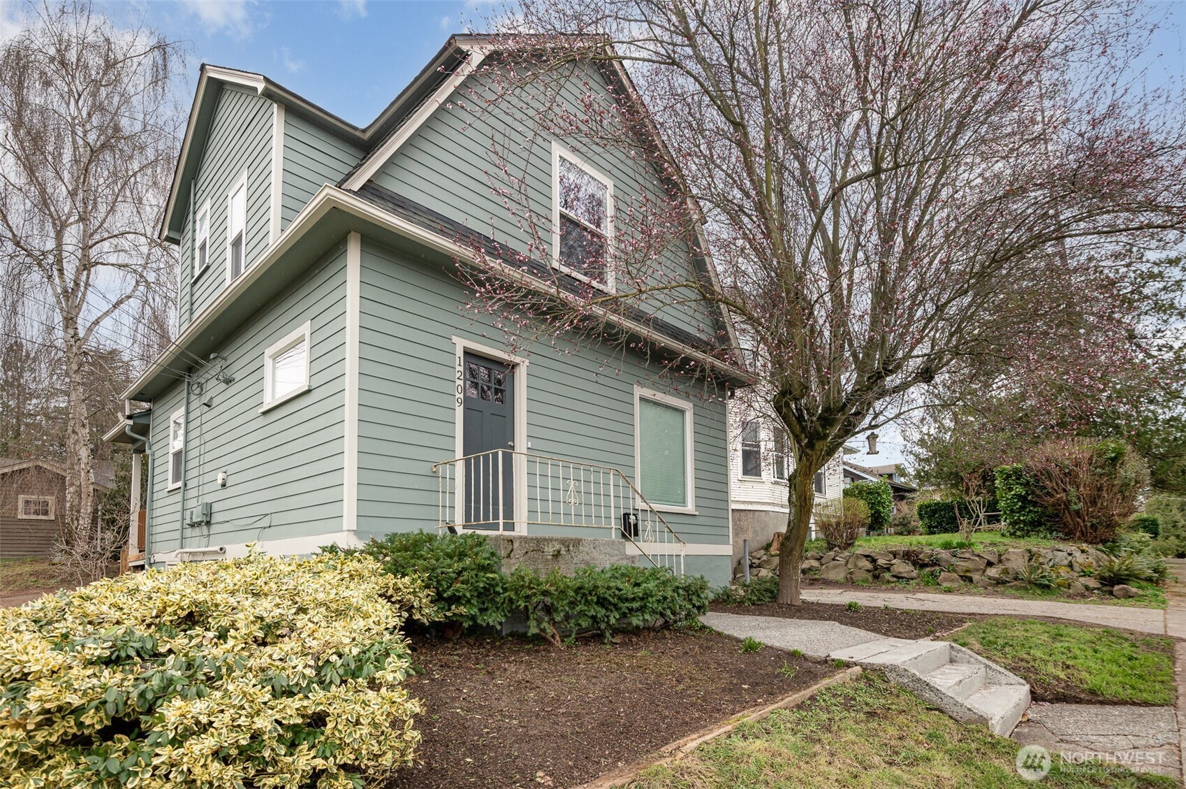 1209 Ne 56th Street Property Photo