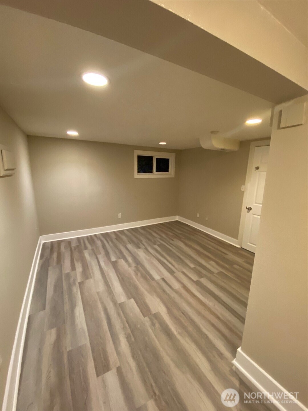 7846 Lake City Way Property Photo 24