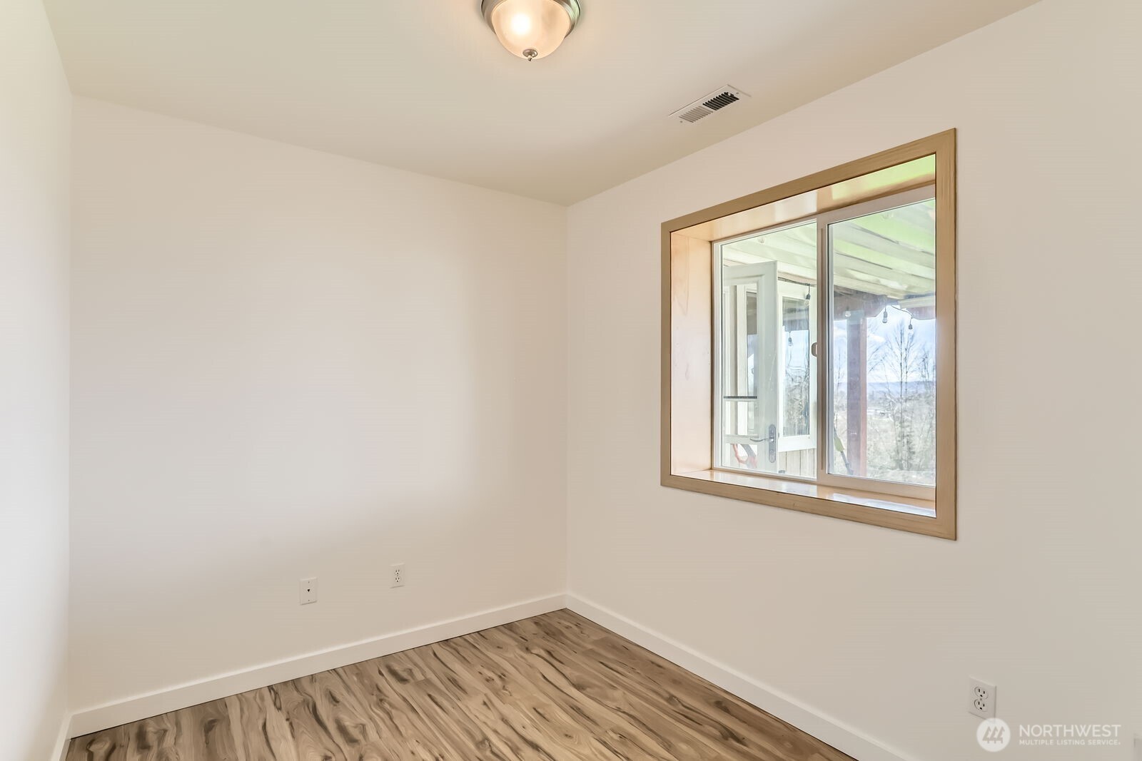 2826 72nd Drive Property Photo 17