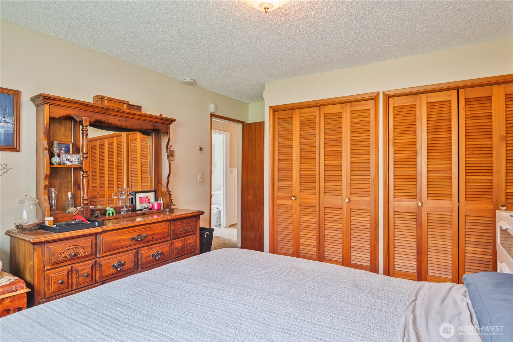 708 Fishers Lane Property Photo 15