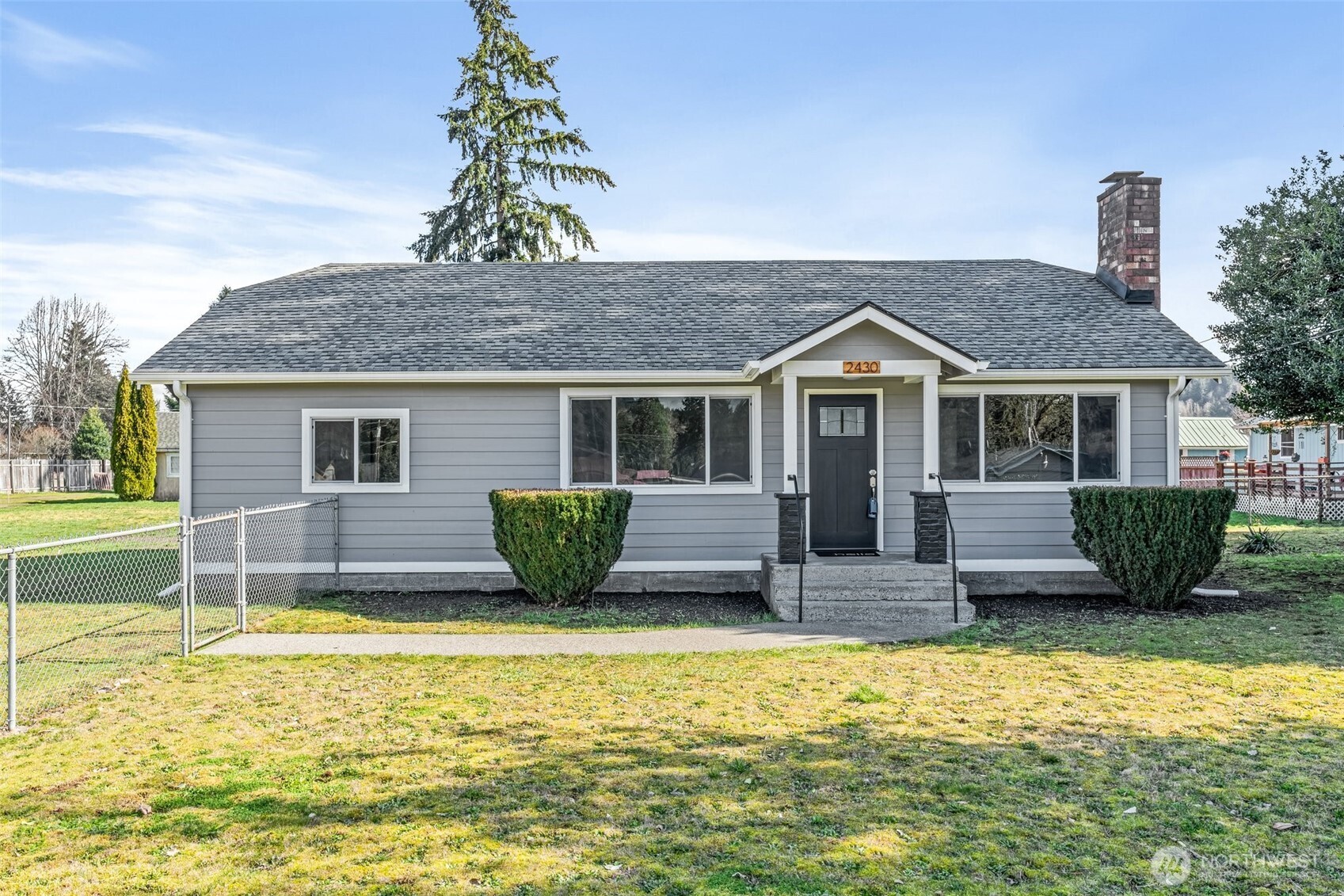 2430 Seward Avenue Property Photo