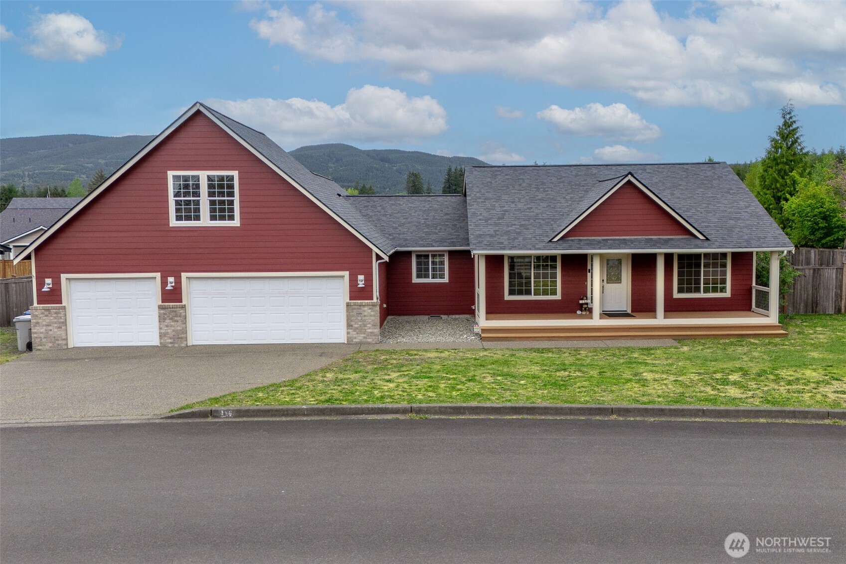130 Summit Loop Property Photo