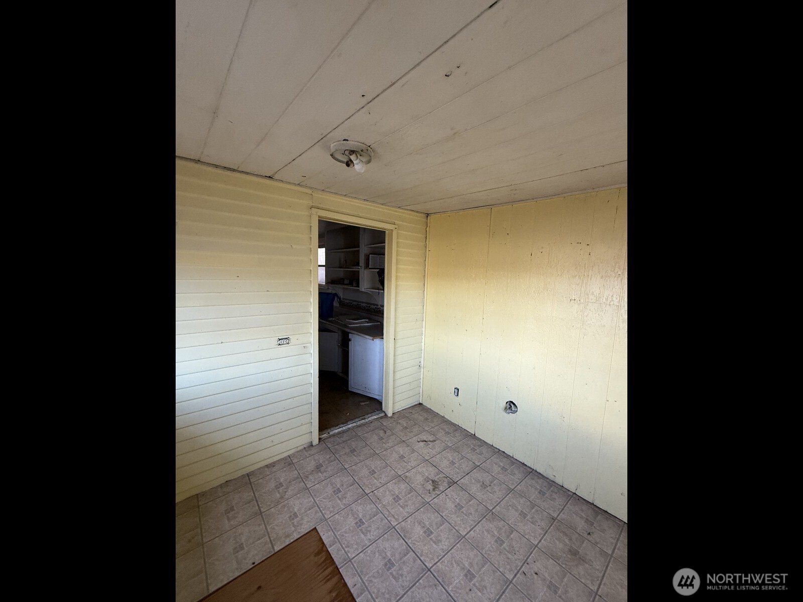 120 Electric Blvd Property Photo 8