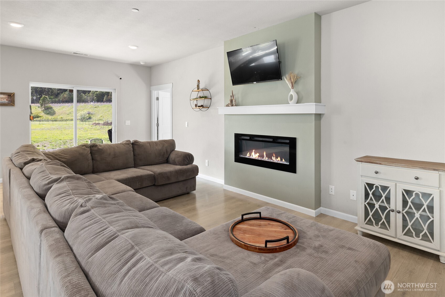 151 Burke Road Property Photo 6
