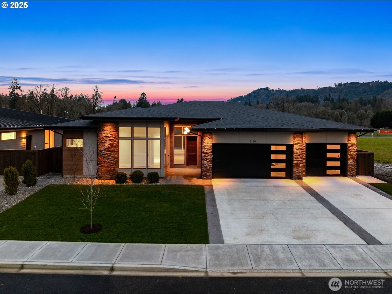 3109 Heron Street Property Photo