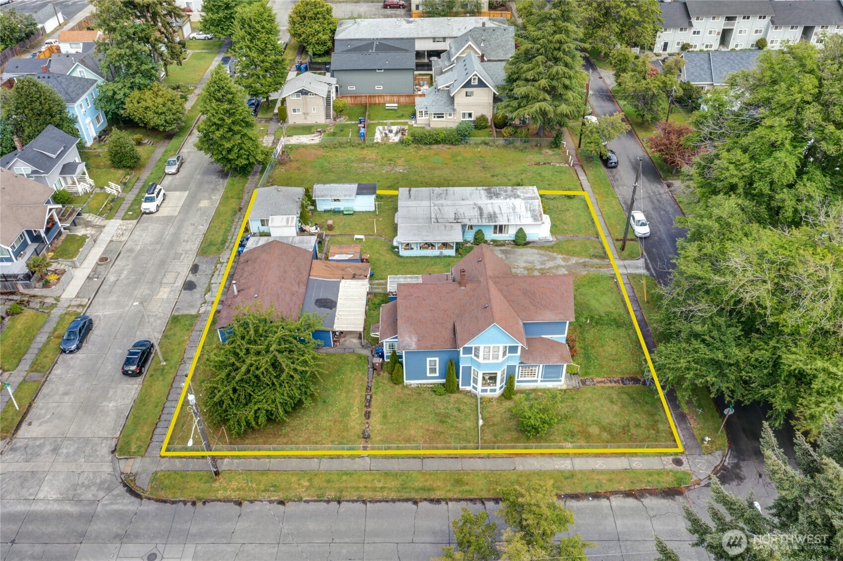 638 646 S Steele Street Property Photo 1