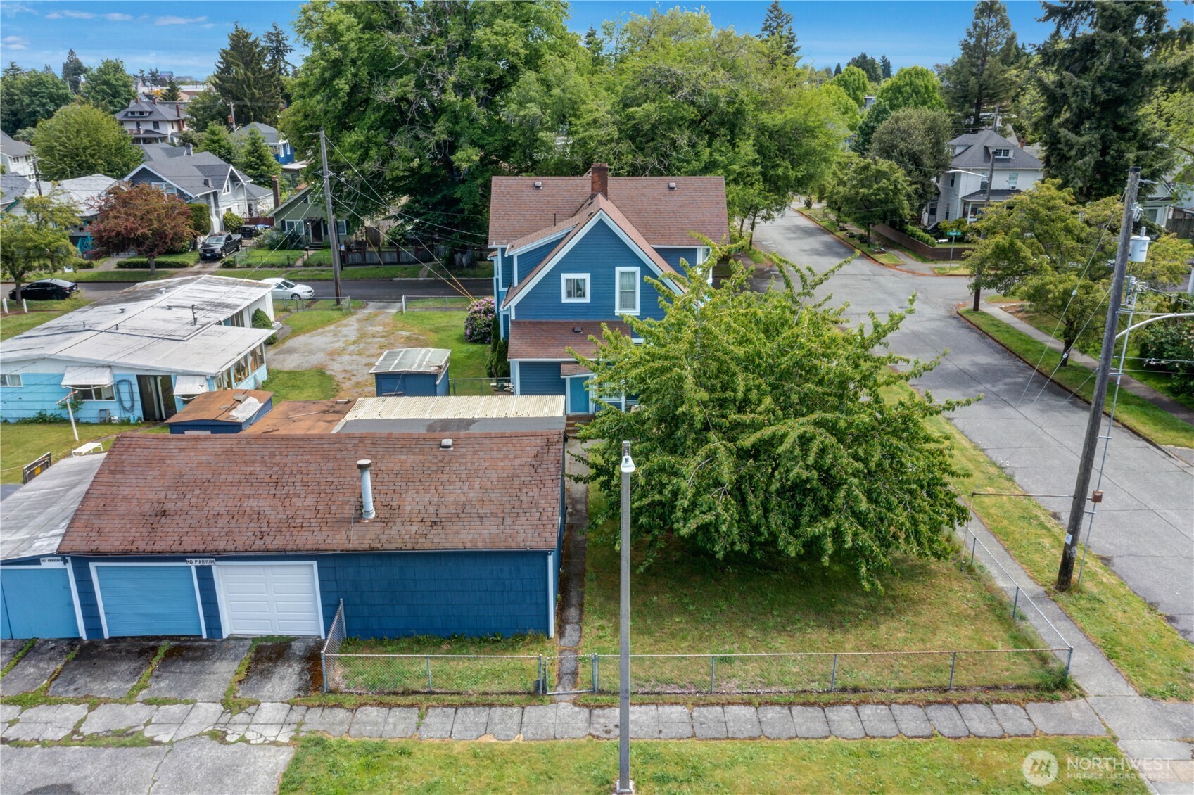 638 646 S Steele Street Property Photo 17