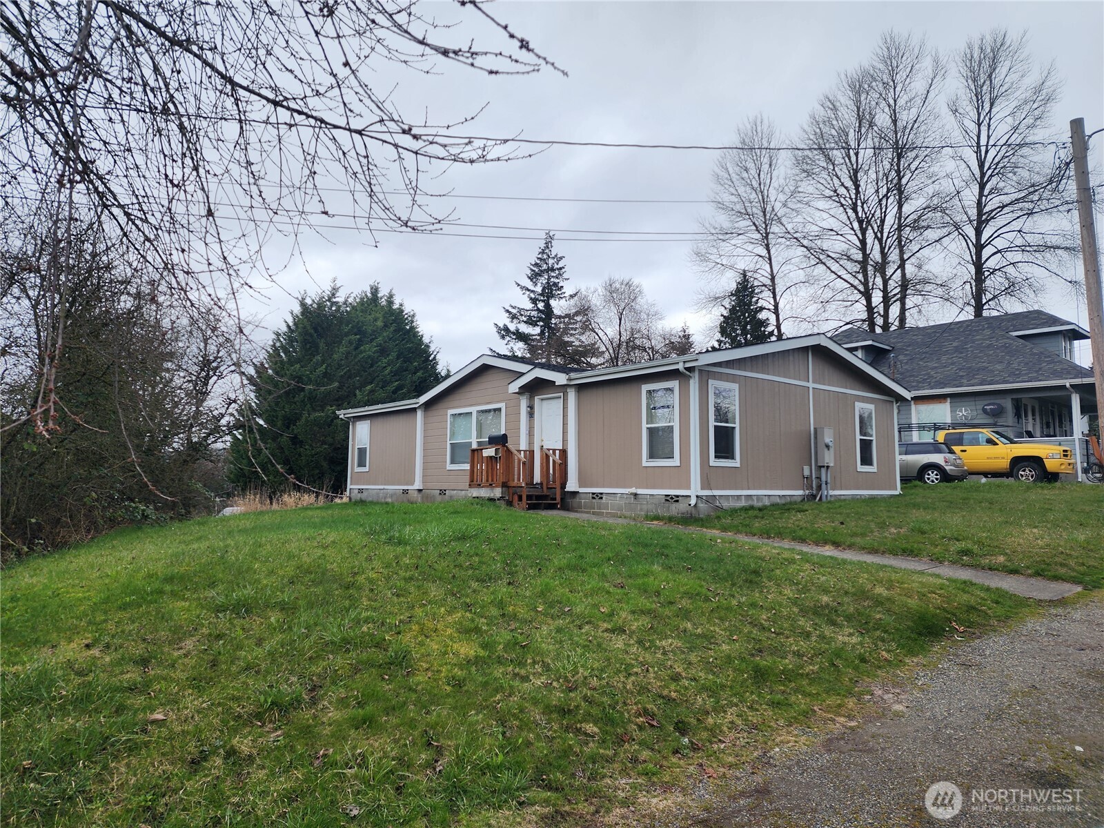 920 Nw St Helens Avenue Property Photo