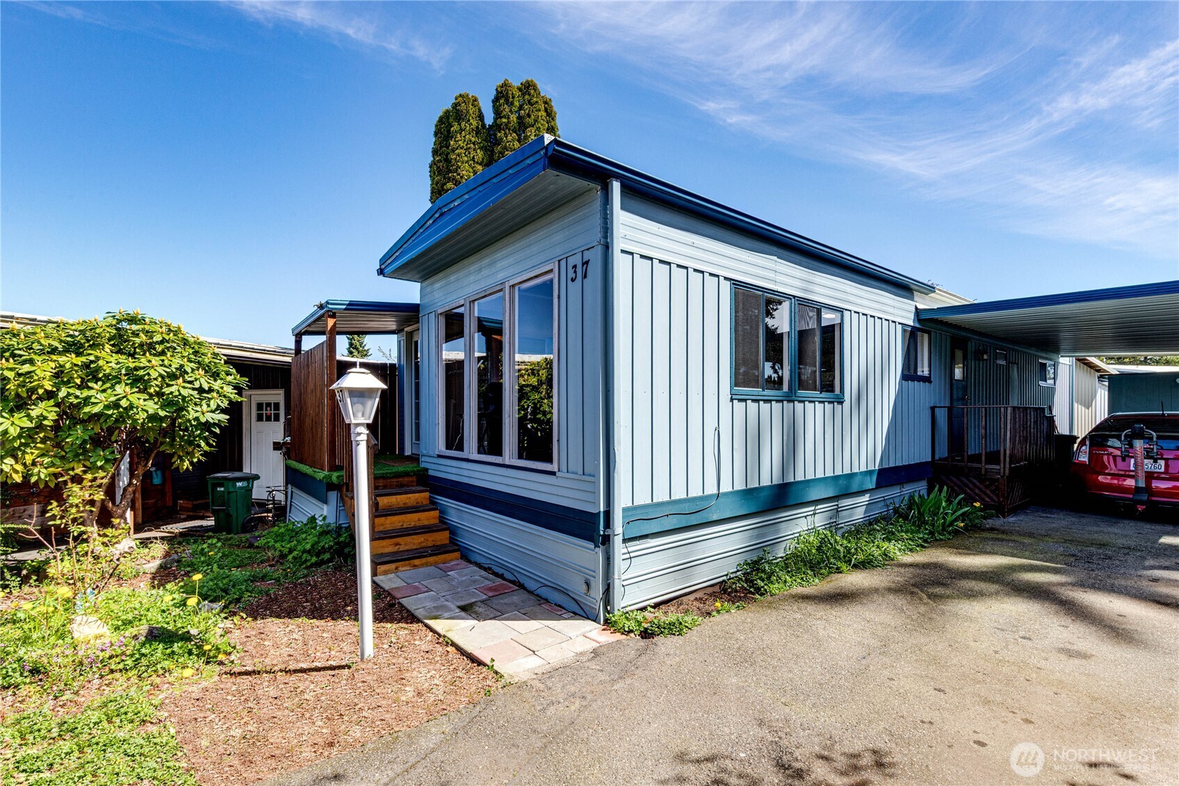 13320 Hwy 99 37 Property Photo 1