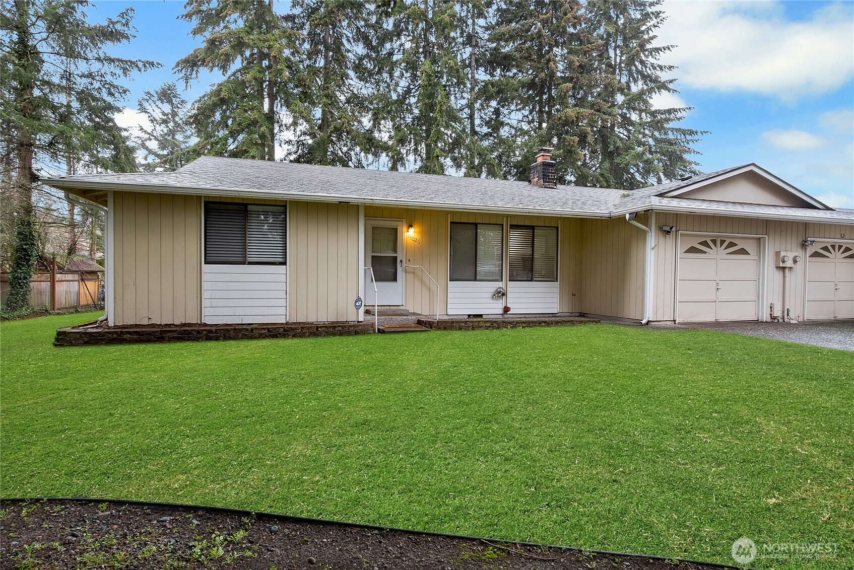 13026 Tule Lake Avenue Property Photo