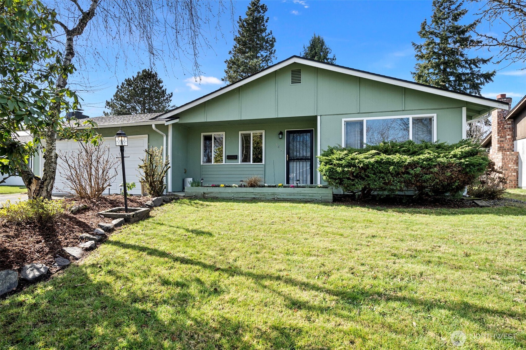 1426 N Villard Street Property Photo