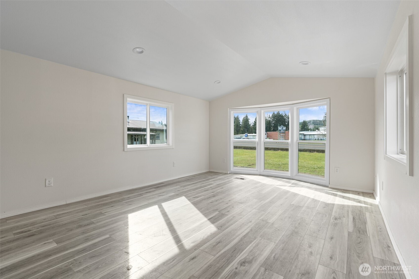520 N Main Street G Property Photo 7