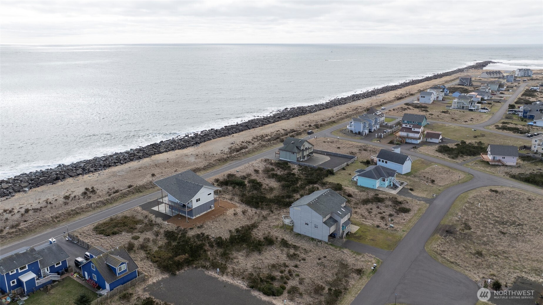 1493 E Ocean Shores Boulevard Property Photo 8