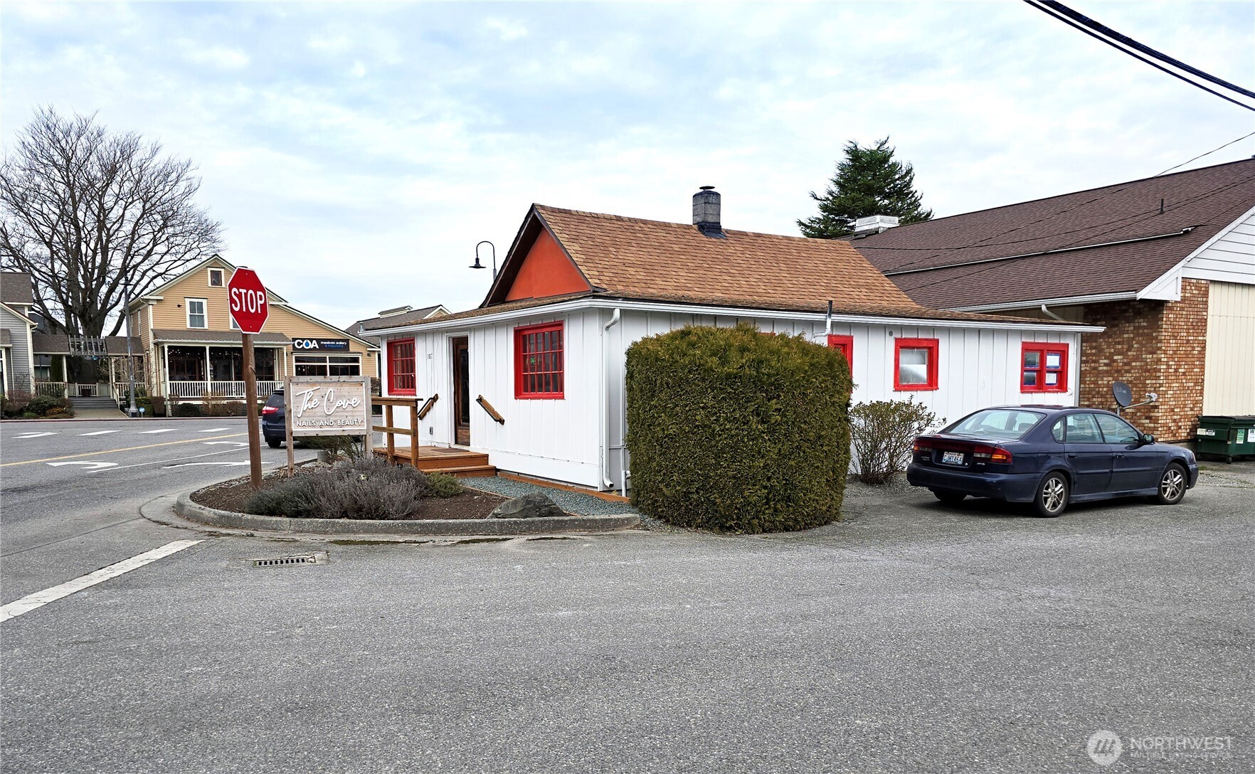 105 Maple Avenue Property Photo 2
