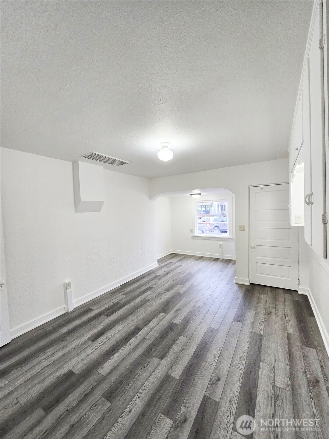105 Maple Avenue Property Photo 5