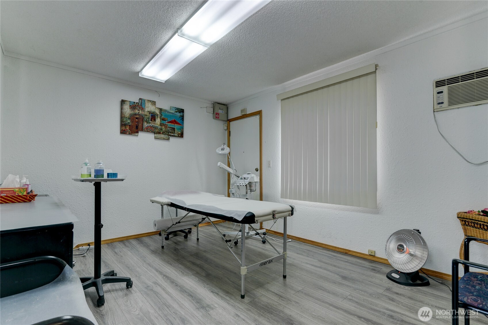 3700 Pacific Avenue Property Photo 4