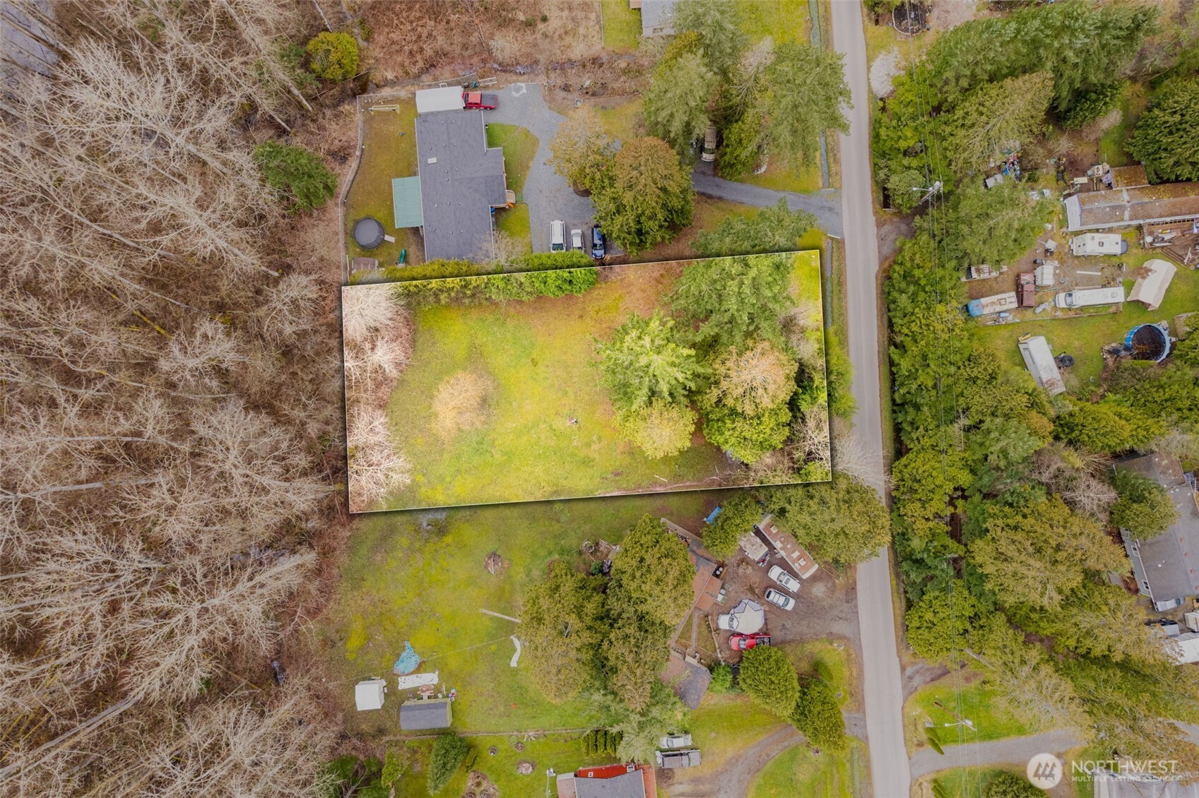 7876 Crockett Road Property Photo 2