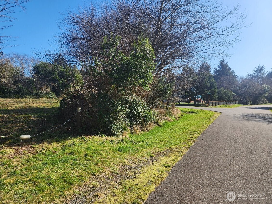 364 Mizzen Street Property Photo 11