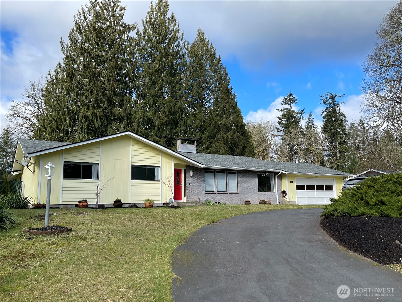 6021 Camelot Drive Property Photo