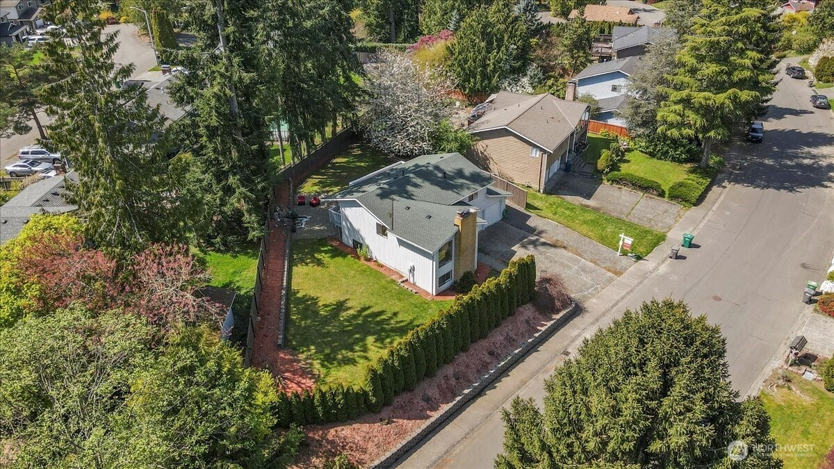 9908 48th Avenue Property Photo 1