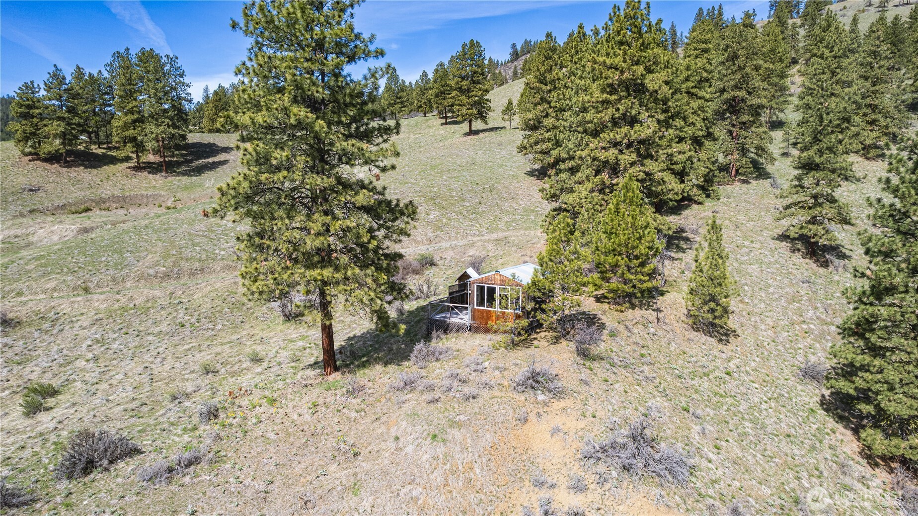 9640 Nahahum Canyon Road Property Photo 11