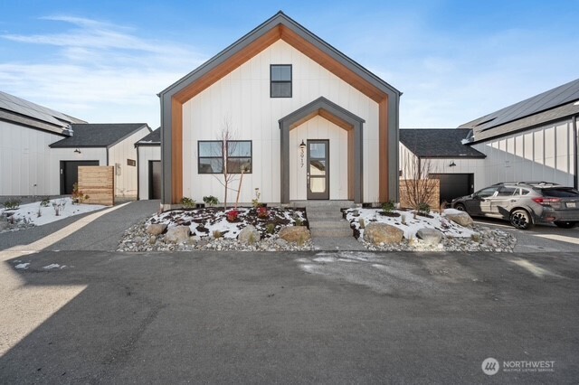 3910 Crosswinds Court Property Photo