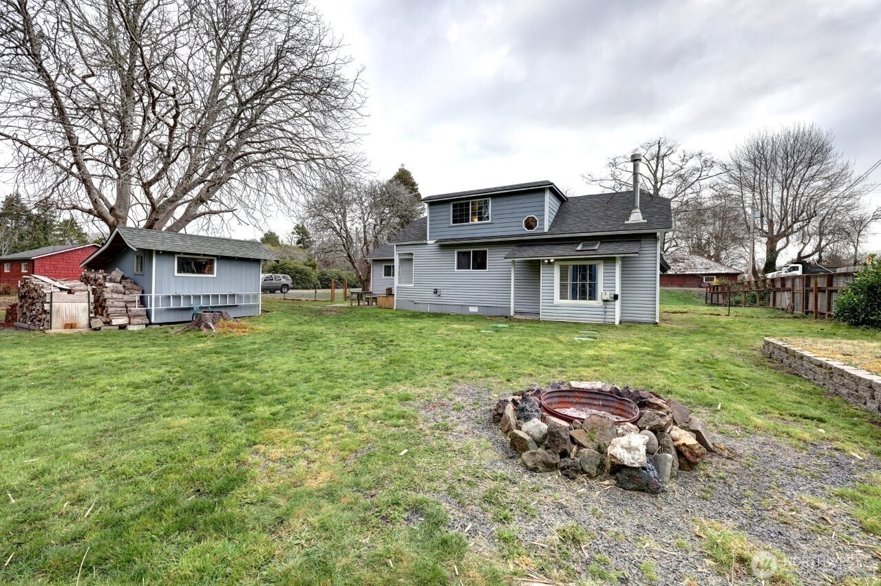 4215 Sandridge Road Property Photo 6