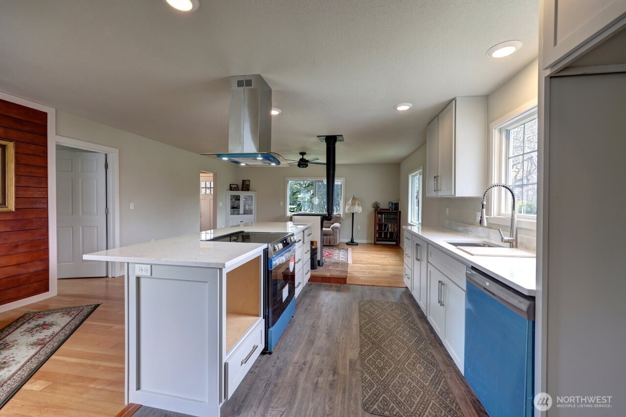 4215 Sandridge Road Property Photo 19