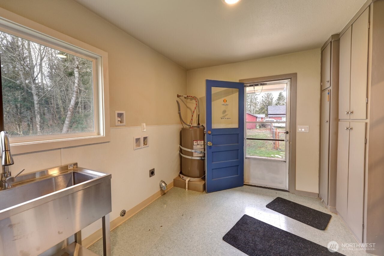 4215 Sandridge Road Property Photo 31