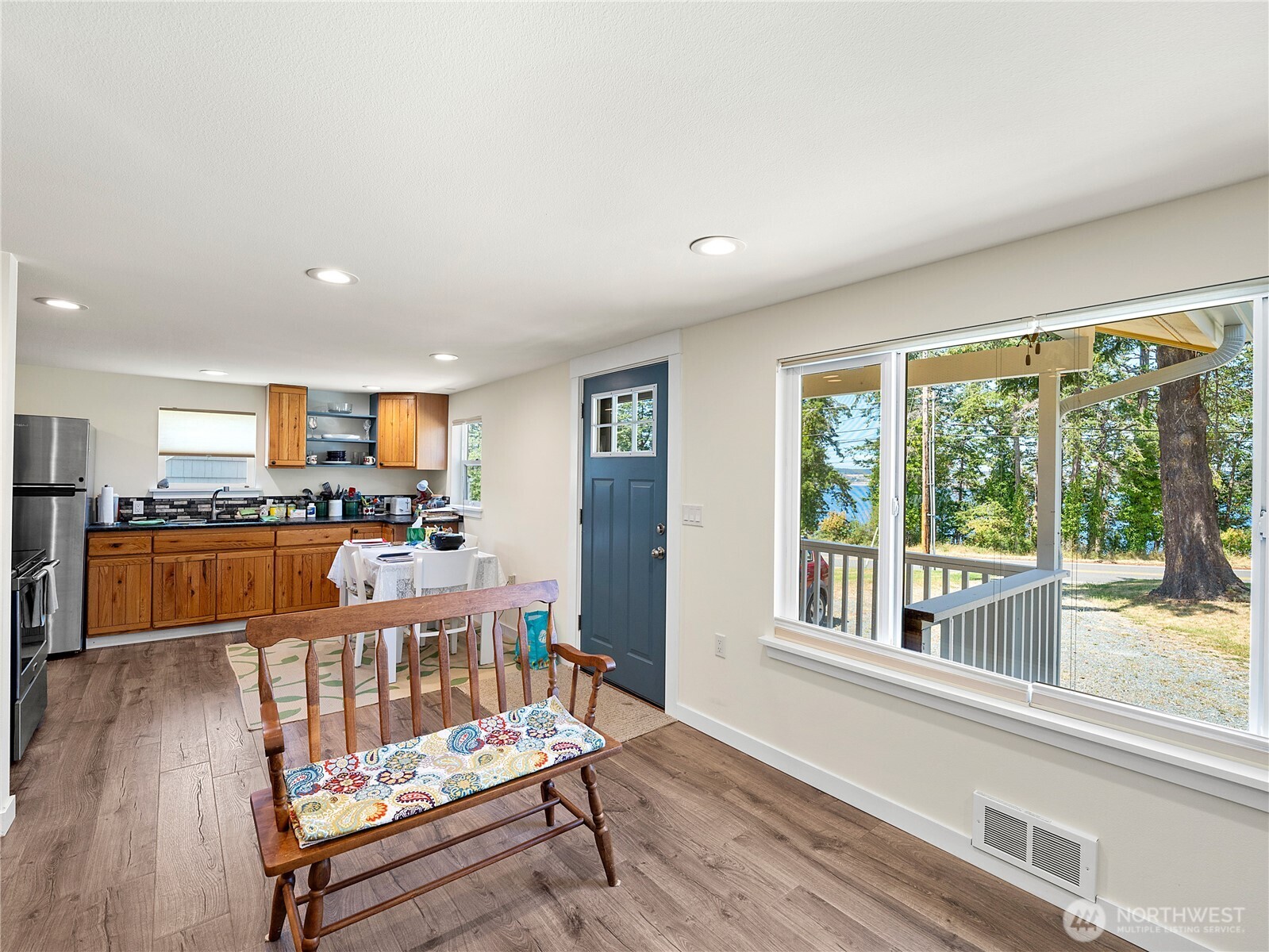 707 Madrona Way Property Photo 12