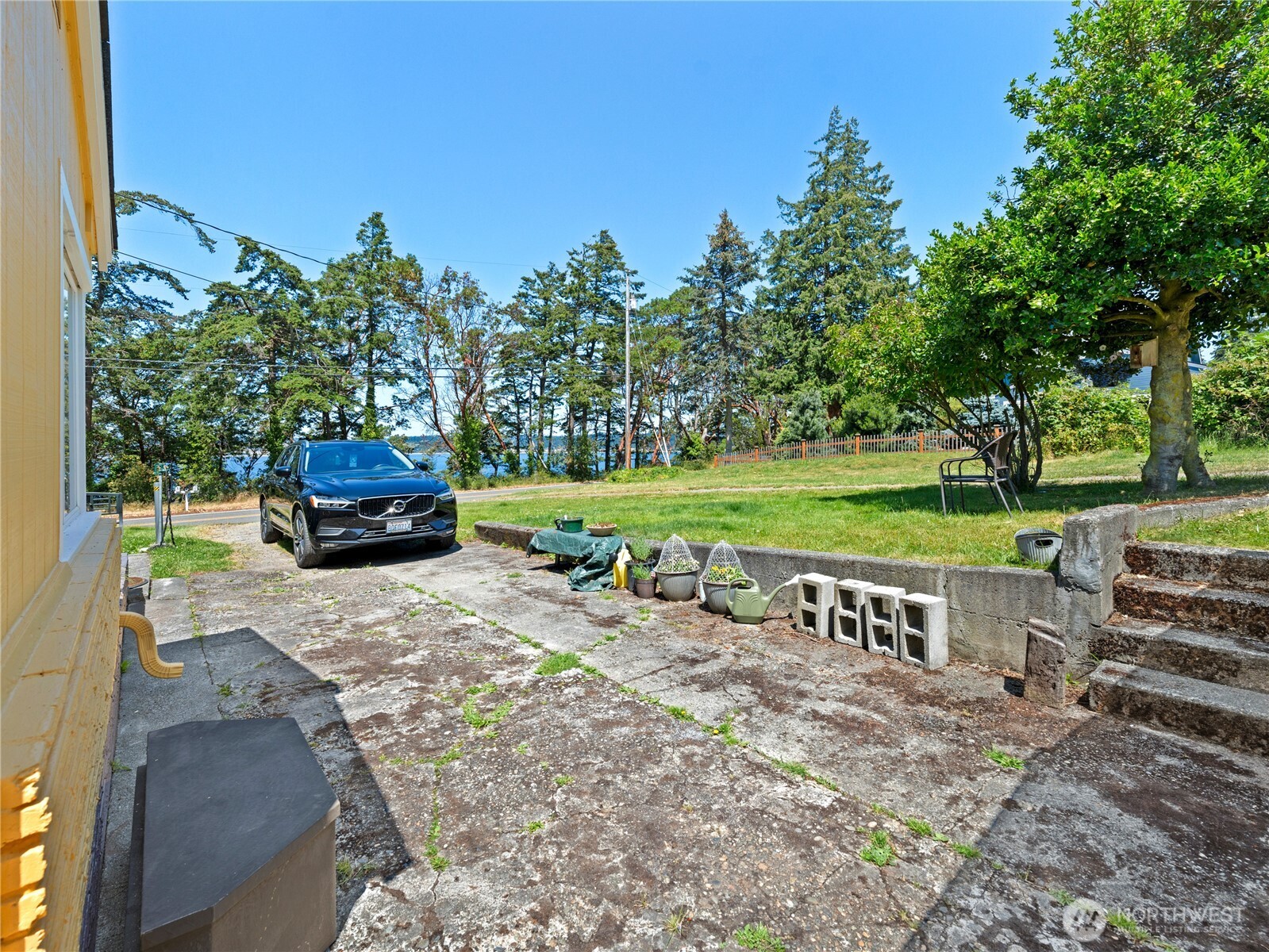 707 Madrona Way Property Photo 33